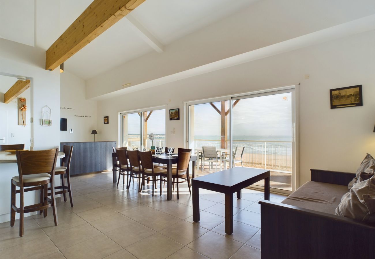 Apartment in La Tranche-sur-Mer - Sea view - large terrace - 12 people