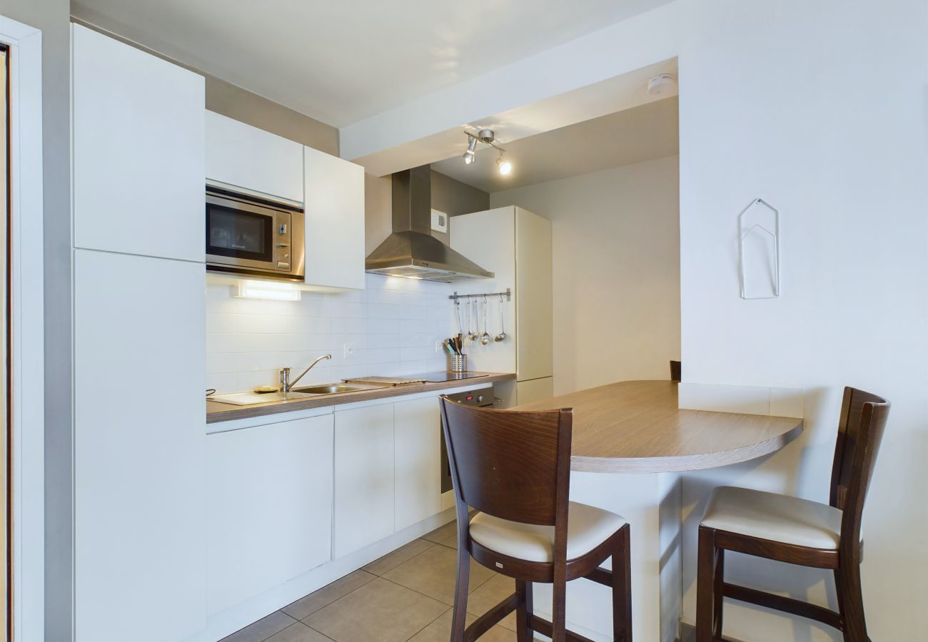 Apartment in La Tranche-sur-Mer - Seafront apartment for 6 - Terrace