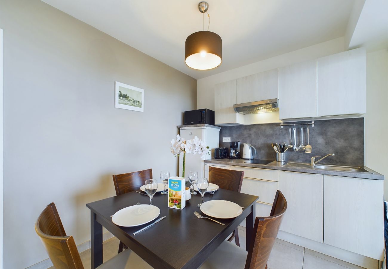 Apartment in La Tranche-sur-Mer - Sea view - Flat for 4 at La Tranche sur Mer