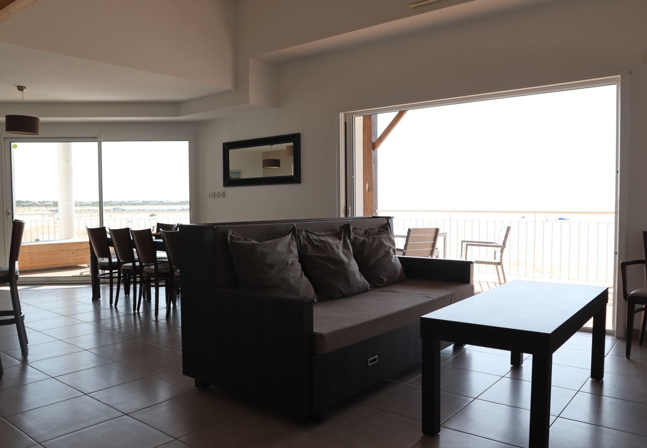 Apartment in La Tranche-sur-Mer -  Large terrace, for 12, sublime sea view