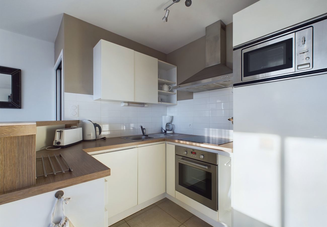 Apartment in La Tranche-sur-Mer - On the beach, flat for 8