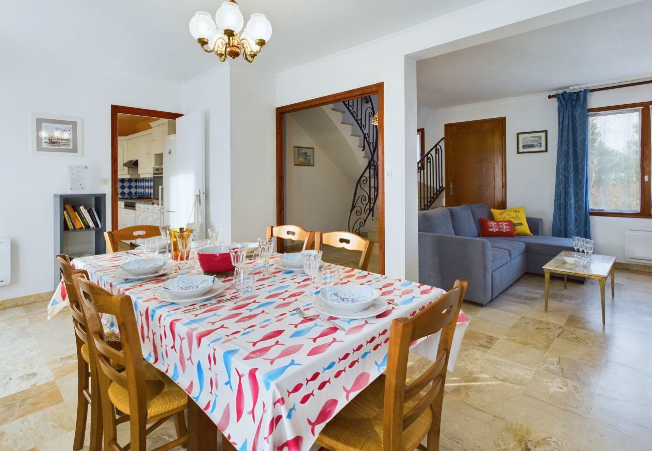 House in Fouesnant - Large family home 10 minutes from the beach