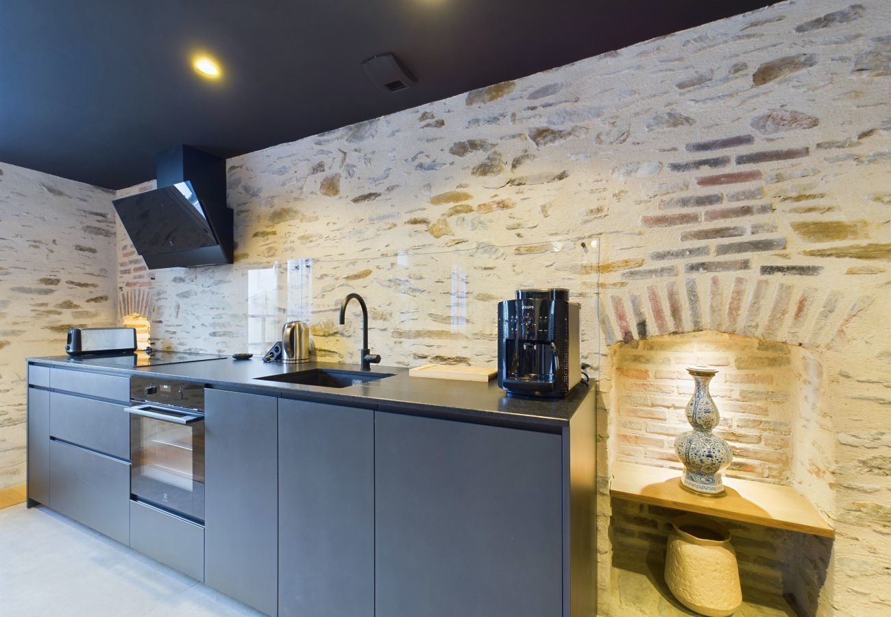 House in Saint-Gilles-Croix-de-Vie - House in the heart of St-Gilles for 6 - Jacuzzi