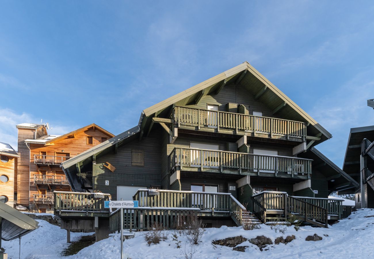 Apartment in Le Dévoluy - 200m from the ski slopes, flat for 4