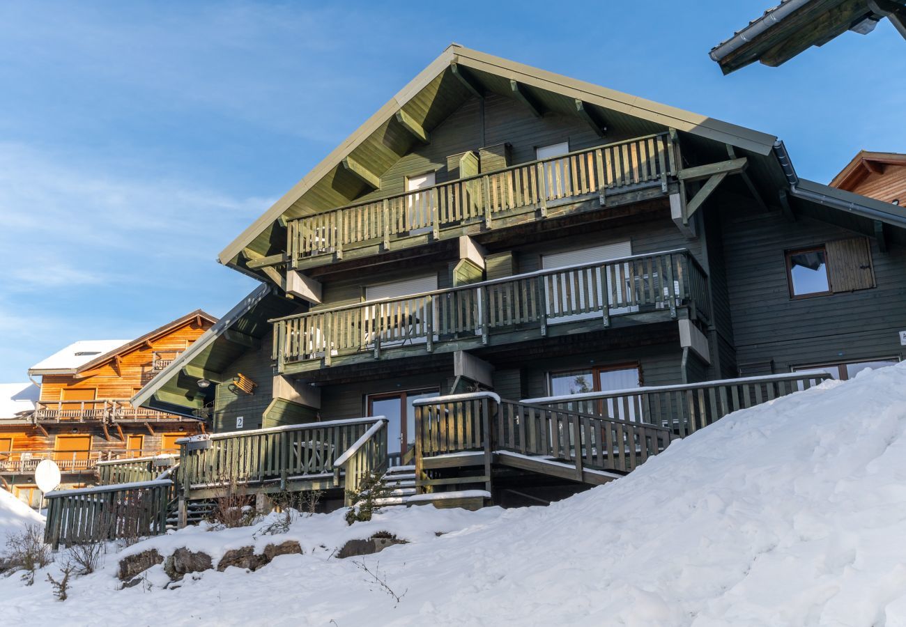 Apartment in Le Dévoluy - 200m from the ski slopes, flat for 4