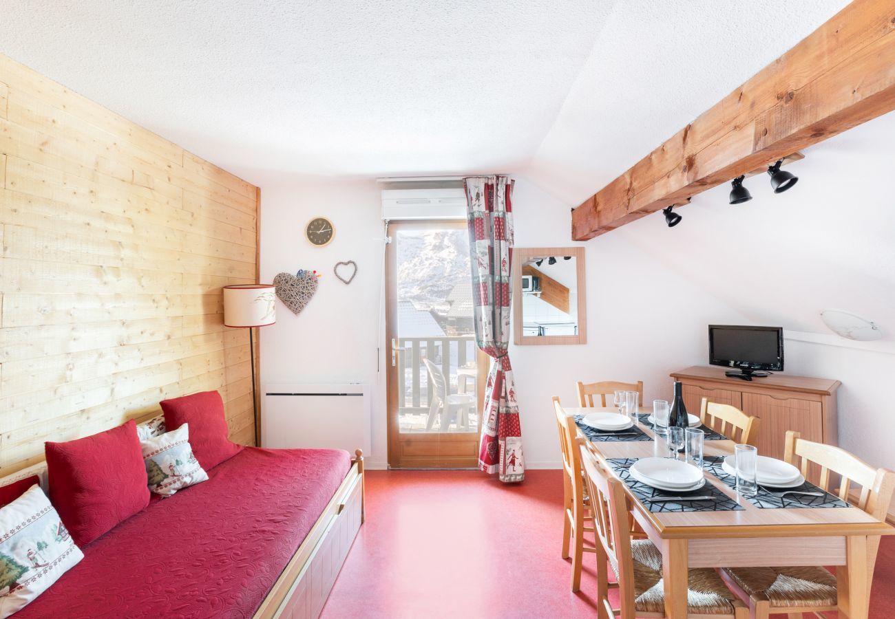 Apartment in Le Dévoluy - 200m from the ski slopes, flat for 4
