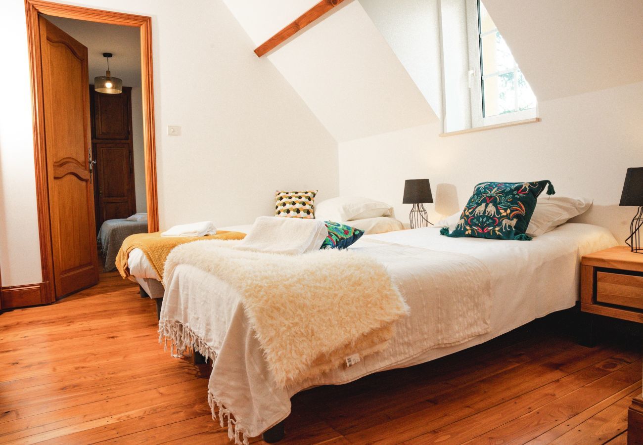 House in La Chapelle-Aubareil - Large house for 15 with pool and tennis court