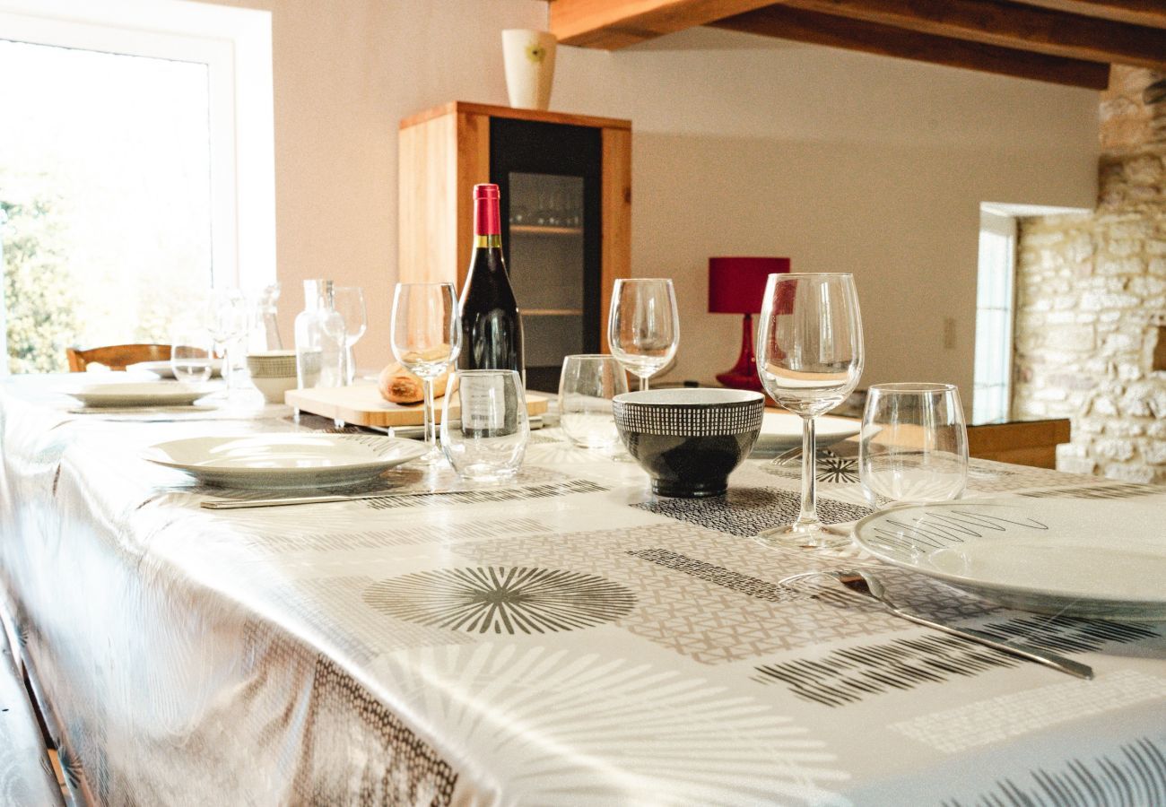 House in La Chapelle-Aubareil - Large house for 15 with pool and tennis court