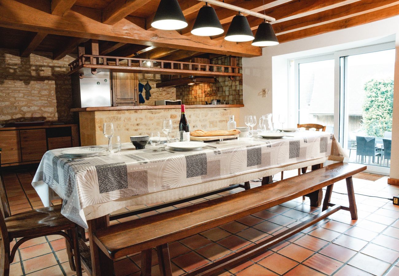 House in La Chapelle-Aubareil - Large house for 15 with pool and tennis court