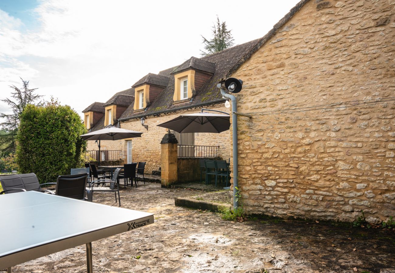 House in La Chapelle-Aubareil - Large house for 15 with pool and tennis court