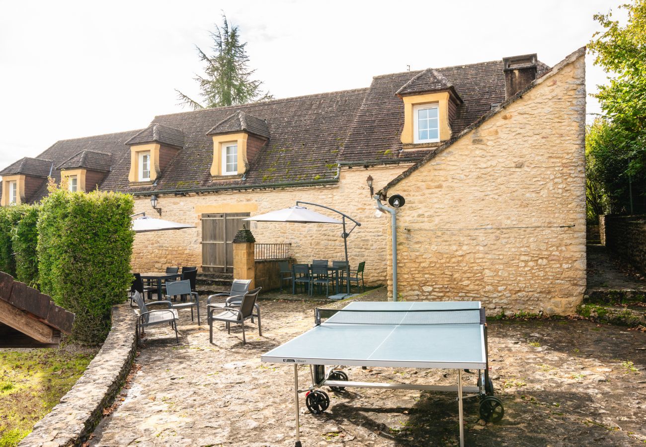 House in La Chapelle-Aubareil - Large house for 15 with pool and tennis court