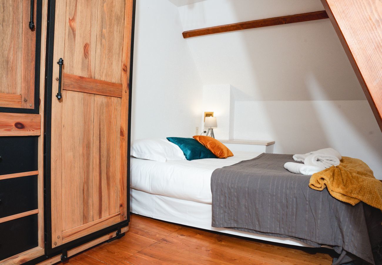 House in La Chapelle-Aubareil - Large house for 15 with pool and tennis court
