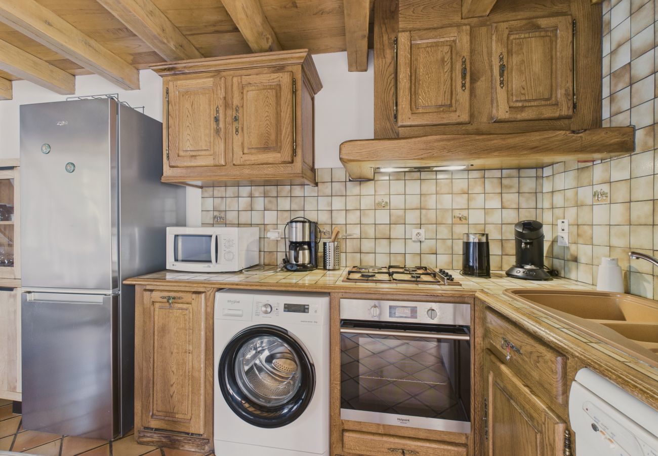 House in La Chapelle-Aubareil - Large house for 15 with pool and tennis court
