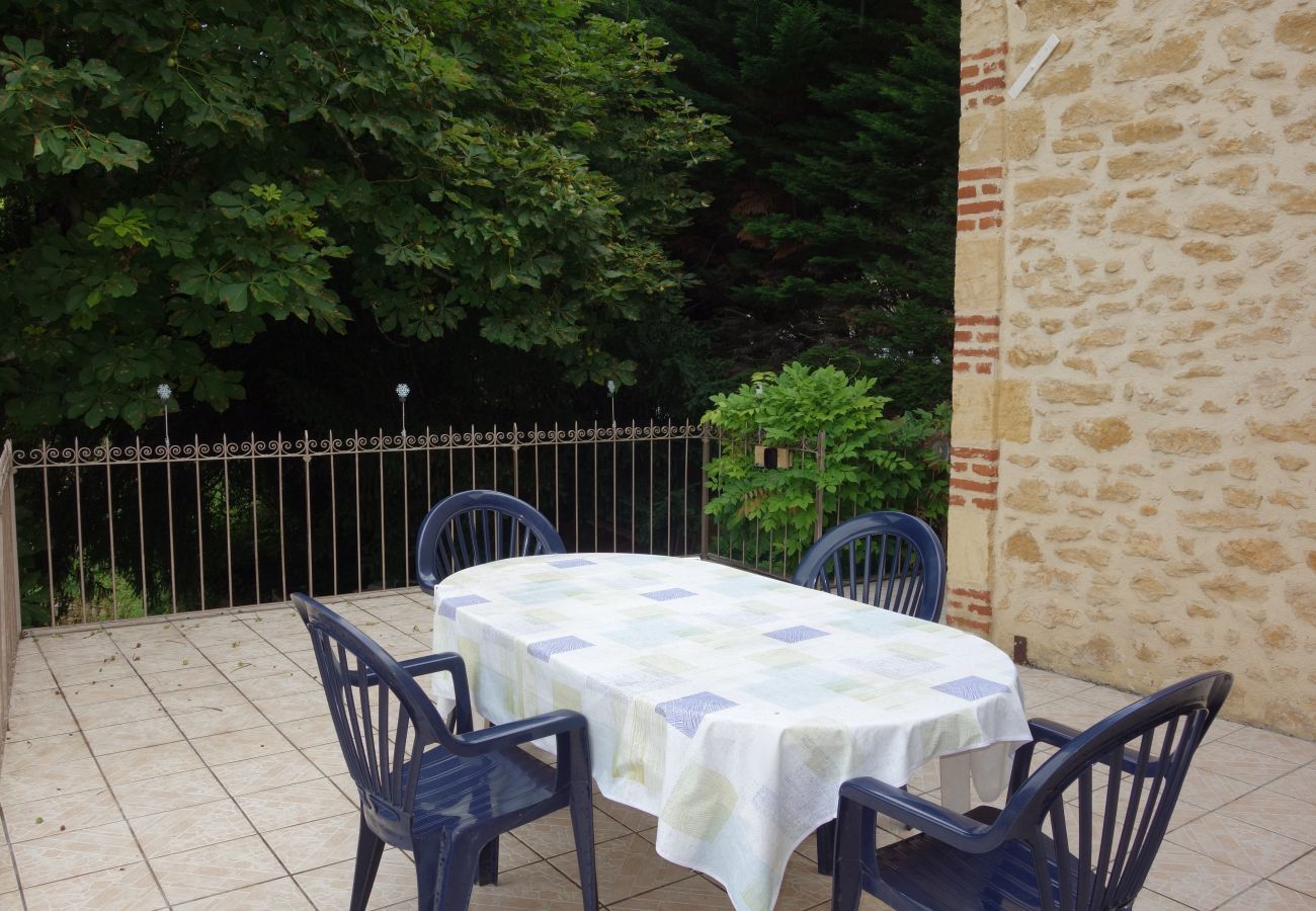 House in Sarlat-la-Canéda - Stone house with a terrace, ideal for 4 people