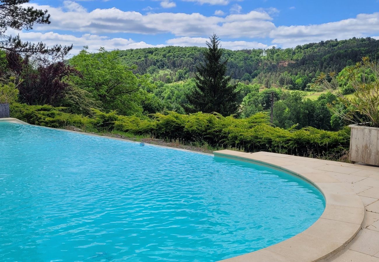 House in Auriac-du-Périgord - Estate for 8 people with swimming pool
