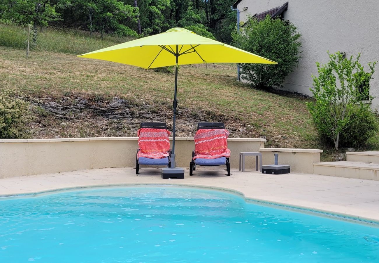House in Auriac-du-Périgord - Estate for 8 people with swimming pool