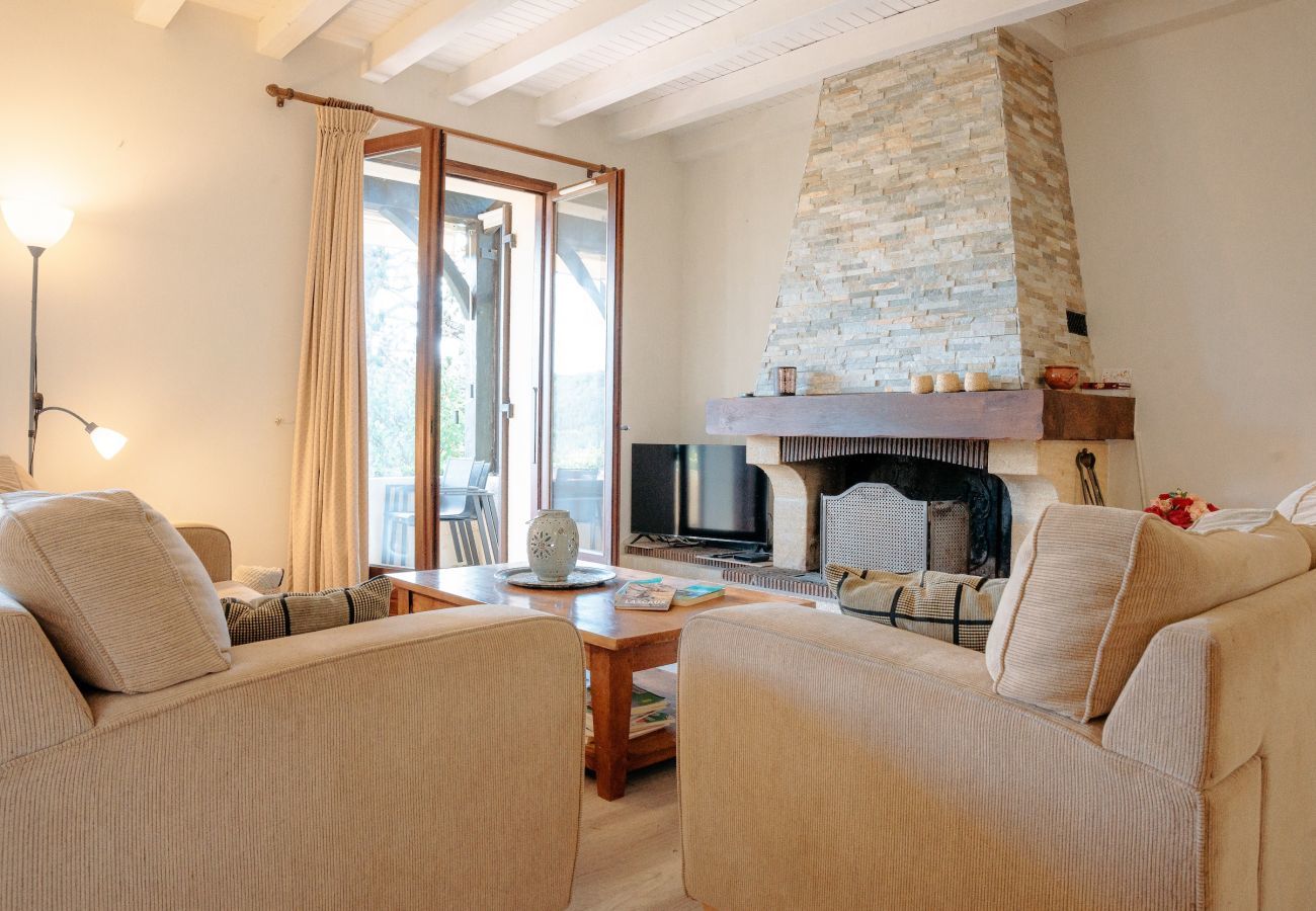 House in Auriac-du-Périgord - Estate for 8 people with swimming pool