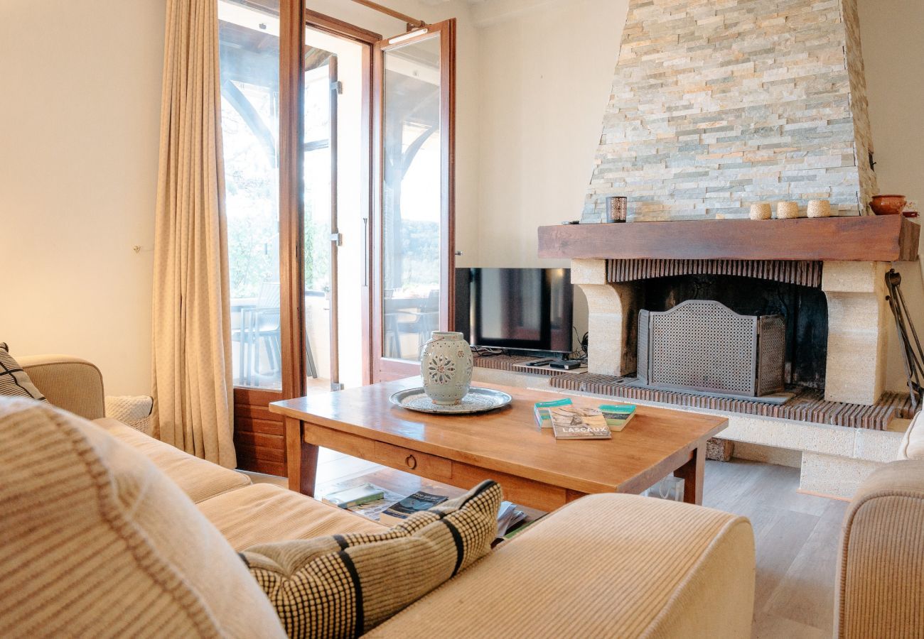 House in Auriac-du-Périgord - Estate for 8 people with swimming pool