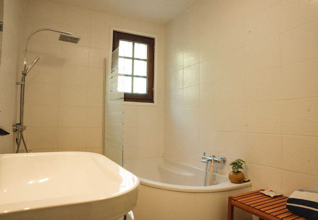 House in Auriac-du-Périgord - Estate for 8 people with swimming pool