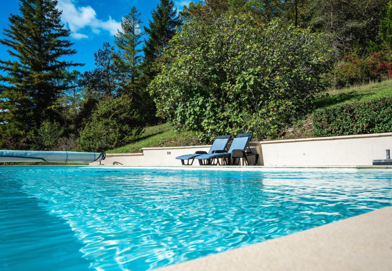 House in Auriac-du-Périgord - Estate for 8 people with swimming pool