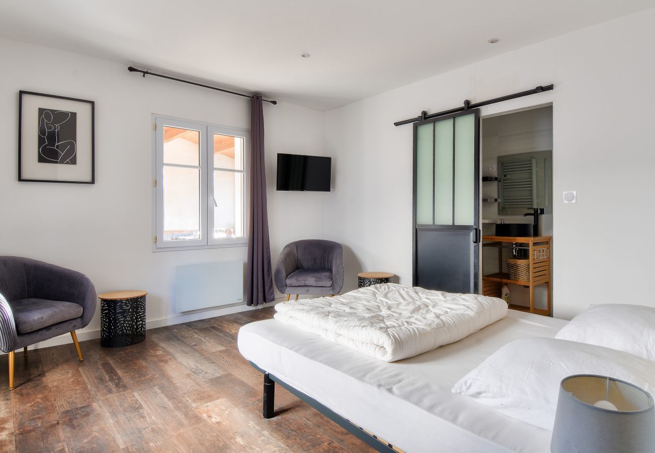 House in La Guérinière - 240m from beaches - House with garden for 12