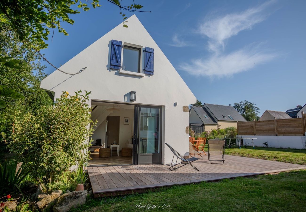 House in Penvénan - House 300 m from the sea with garden