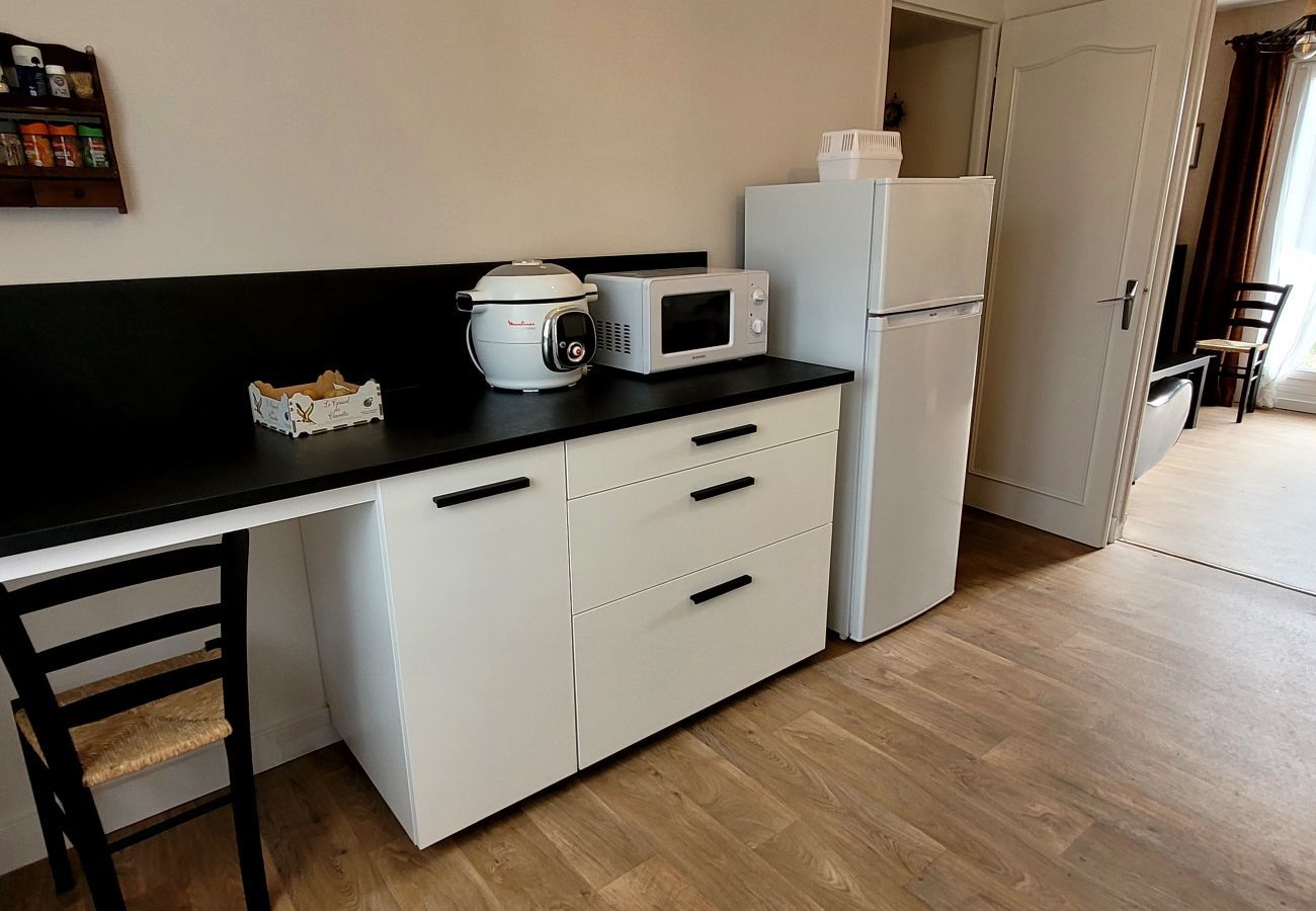 House in Penvénan - House 400m from the beach, for 6 people