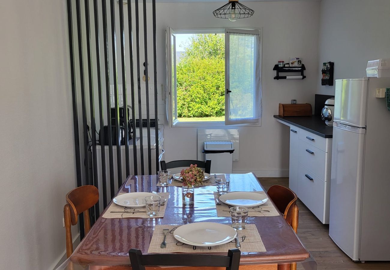 House in Penvénan - House 400m from the beach, for 6 people