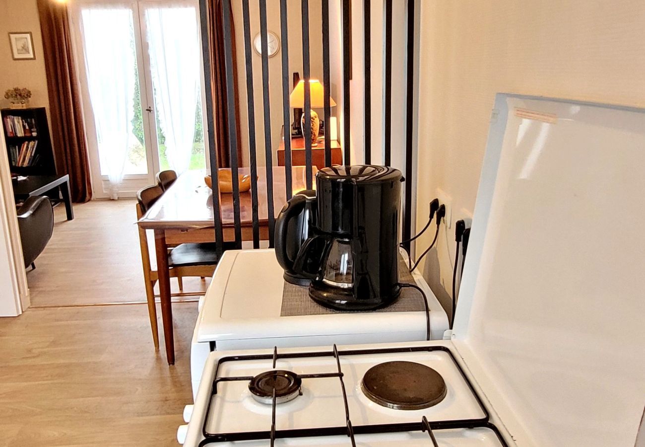 House in Penvénan - House 400m from the beach, for 6 people