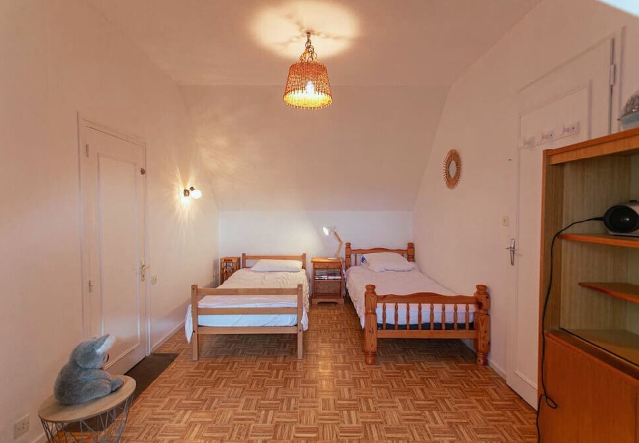 House in Penvénan - House 400m from the beach, for 6 people
