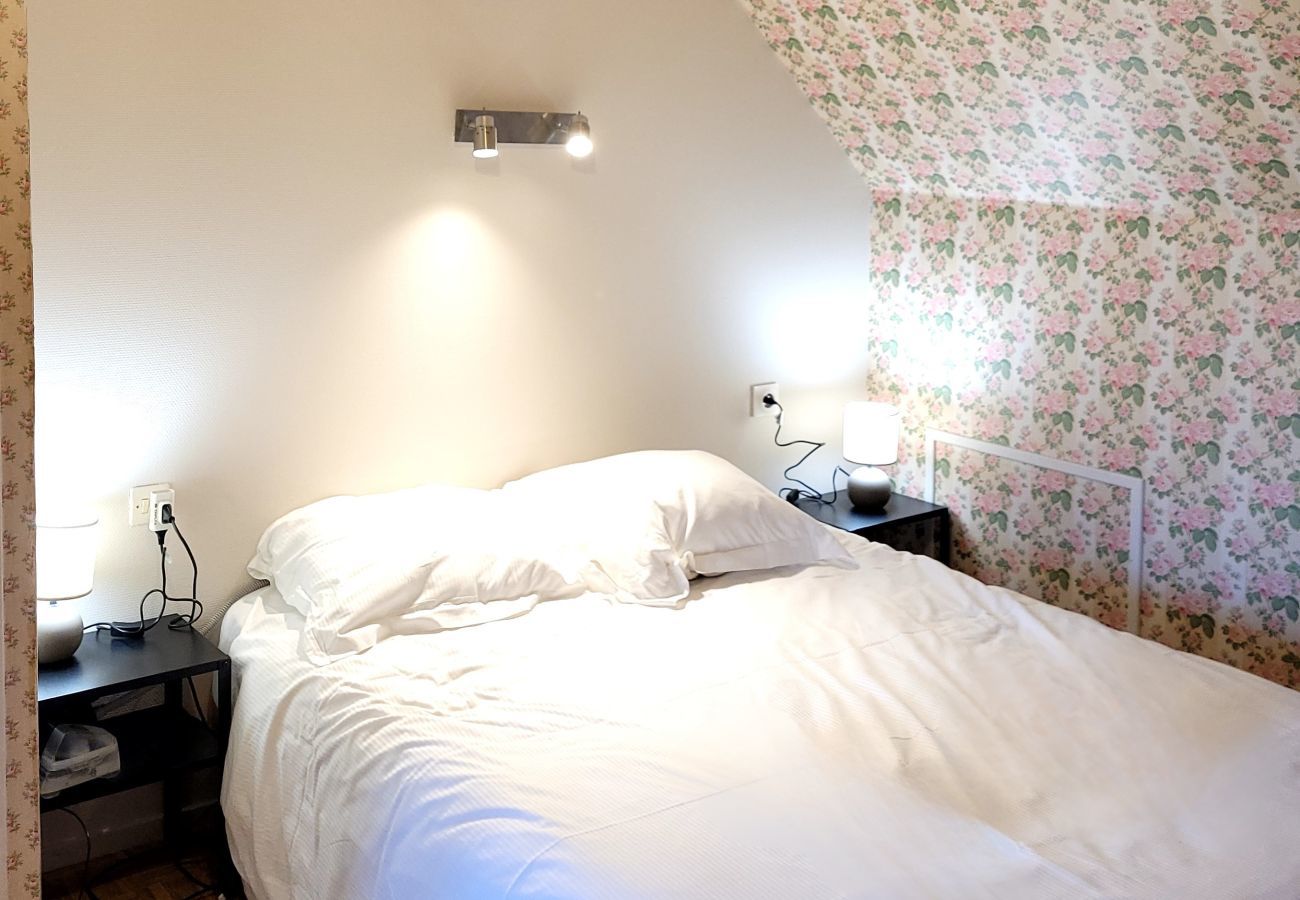 House in Penvénan - House 400m from the beach, for 6 people
