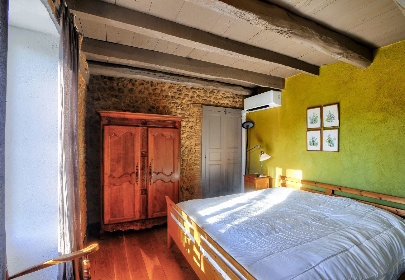 House in Rouffignac-Saint-Cernin-de-Reilhac - In the heart of the Dordogne, house for 6, pool