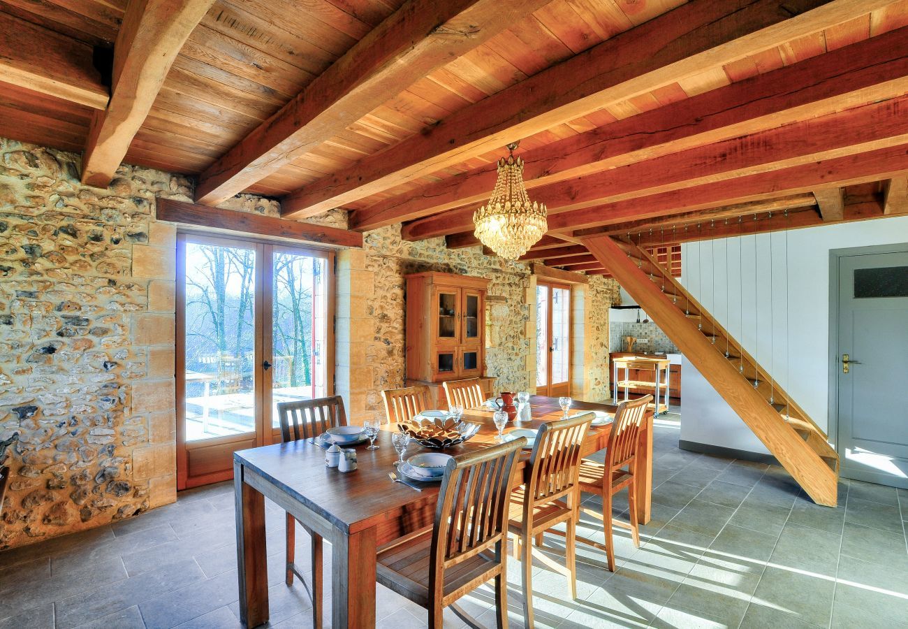 House in Rouffignac-Saint-Cernin-de-Reilhac - In the heart of the Dordogne, house for 6, pool