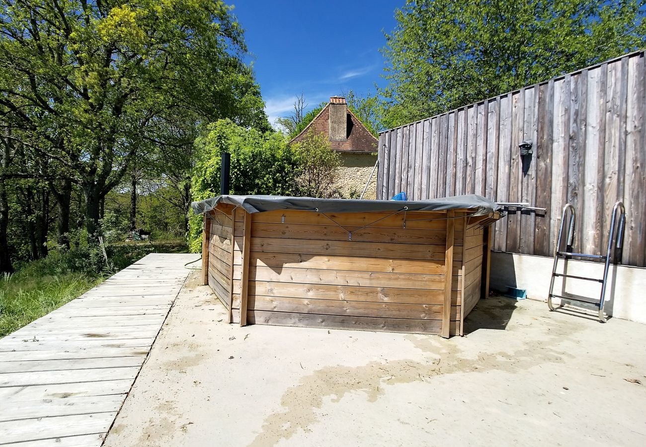House in Rouffignac-Saint-Cernin-de-Reilhac - In the heart of the Dordogne, house for 6, pool