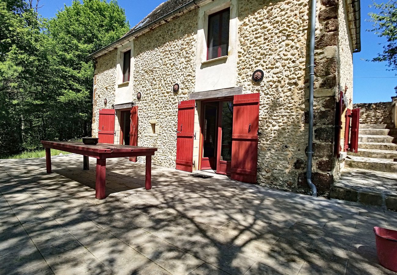 House in Rouffignac-Saint-Cernin-de-Reilhac - In the heart of the Dordogne, house for 6, pool