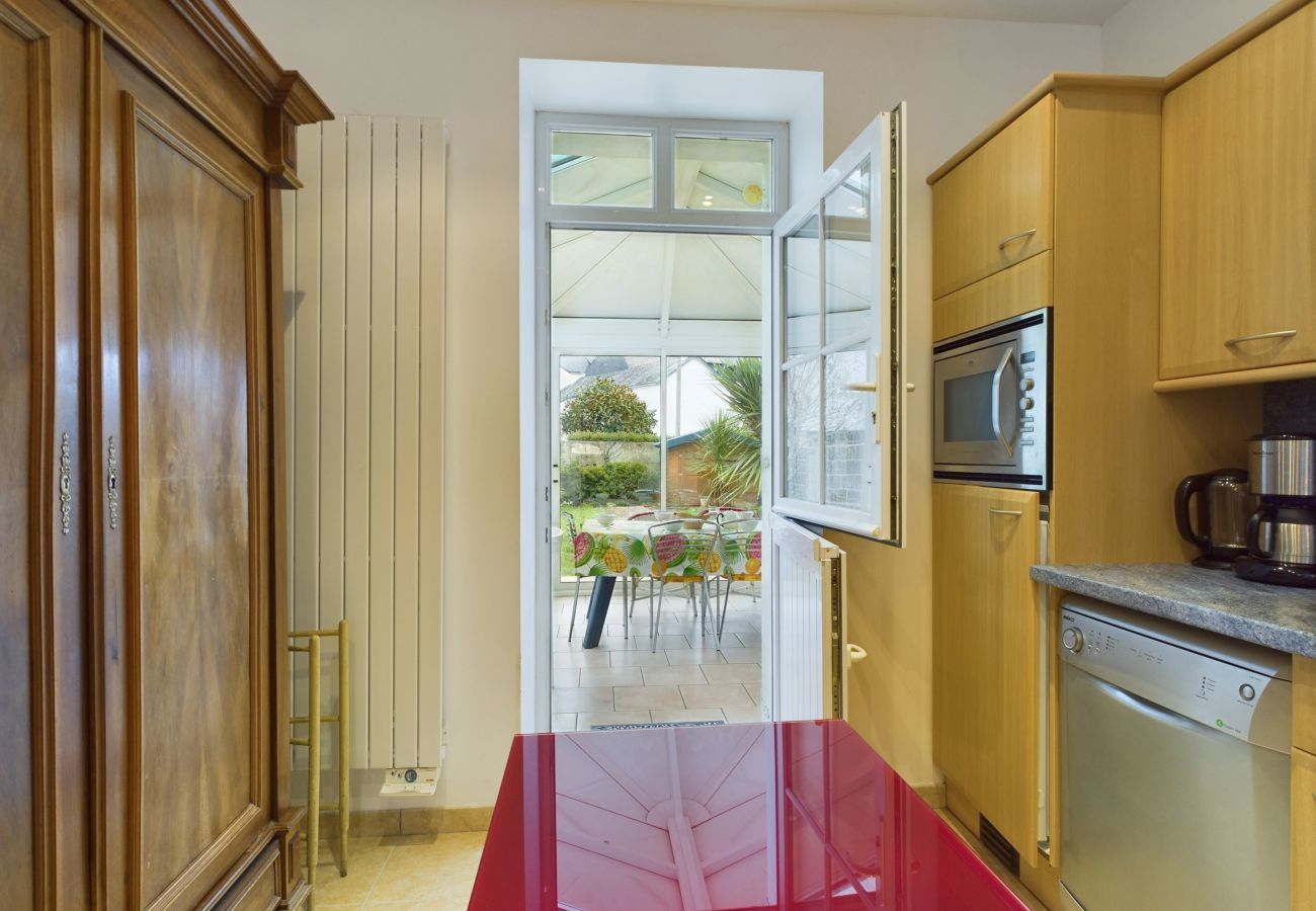 House in Concarneau - 110 m from the beach, house for 6 people