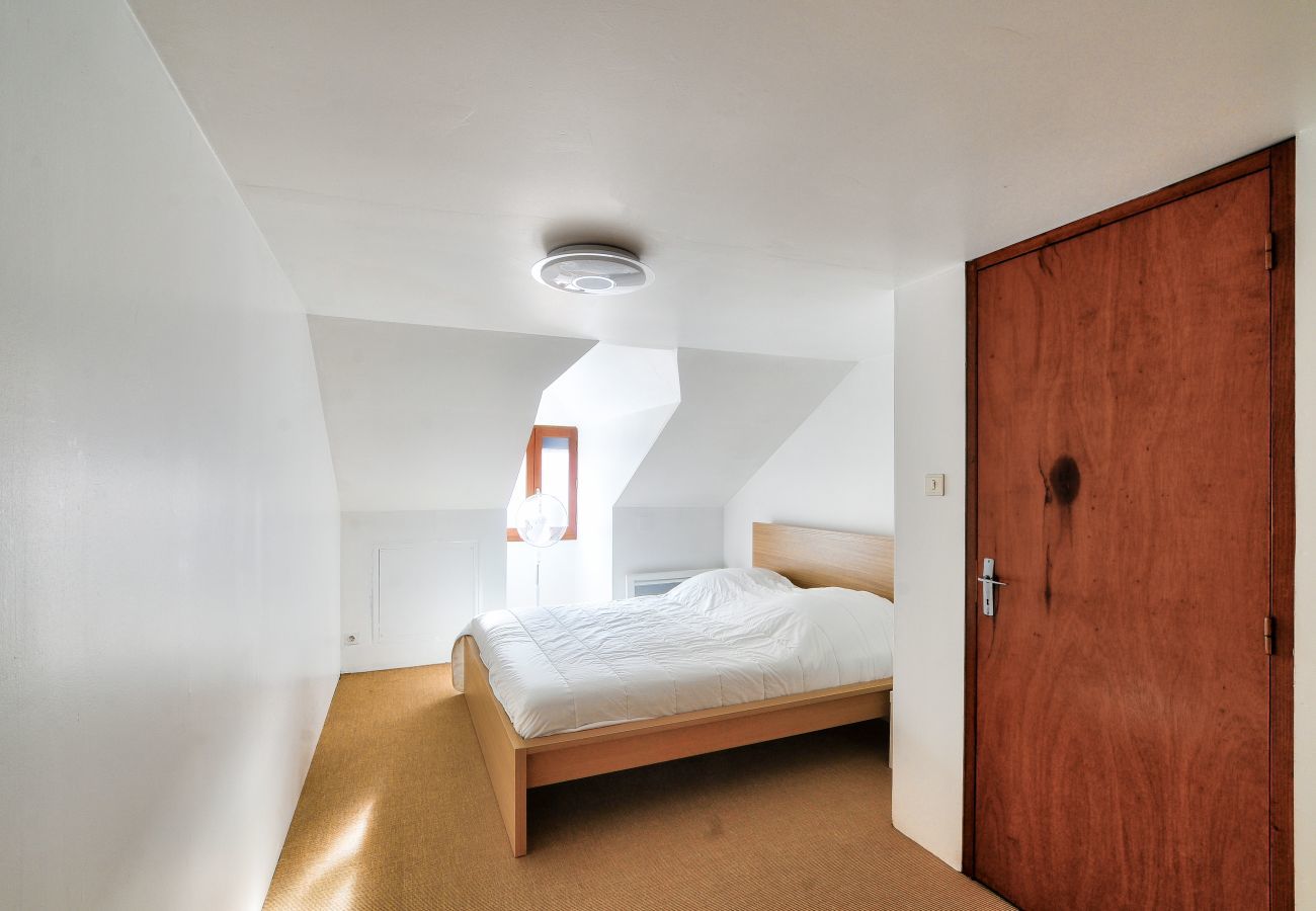 House in Montignac - Stone house with swimming pool and terrace for 6