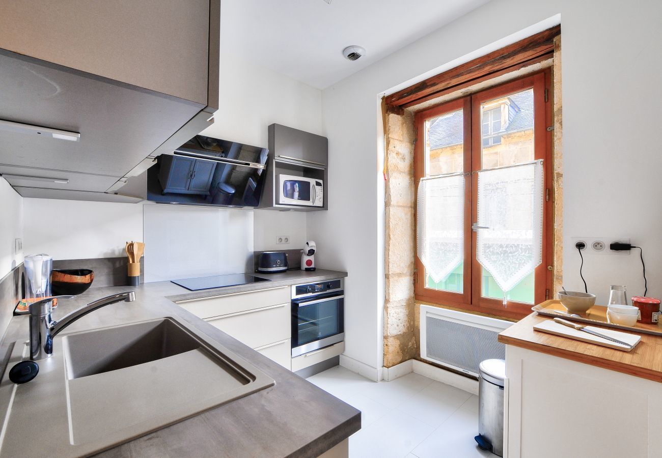 House in Montignac - Stone house with swimming pool and terrace for 6