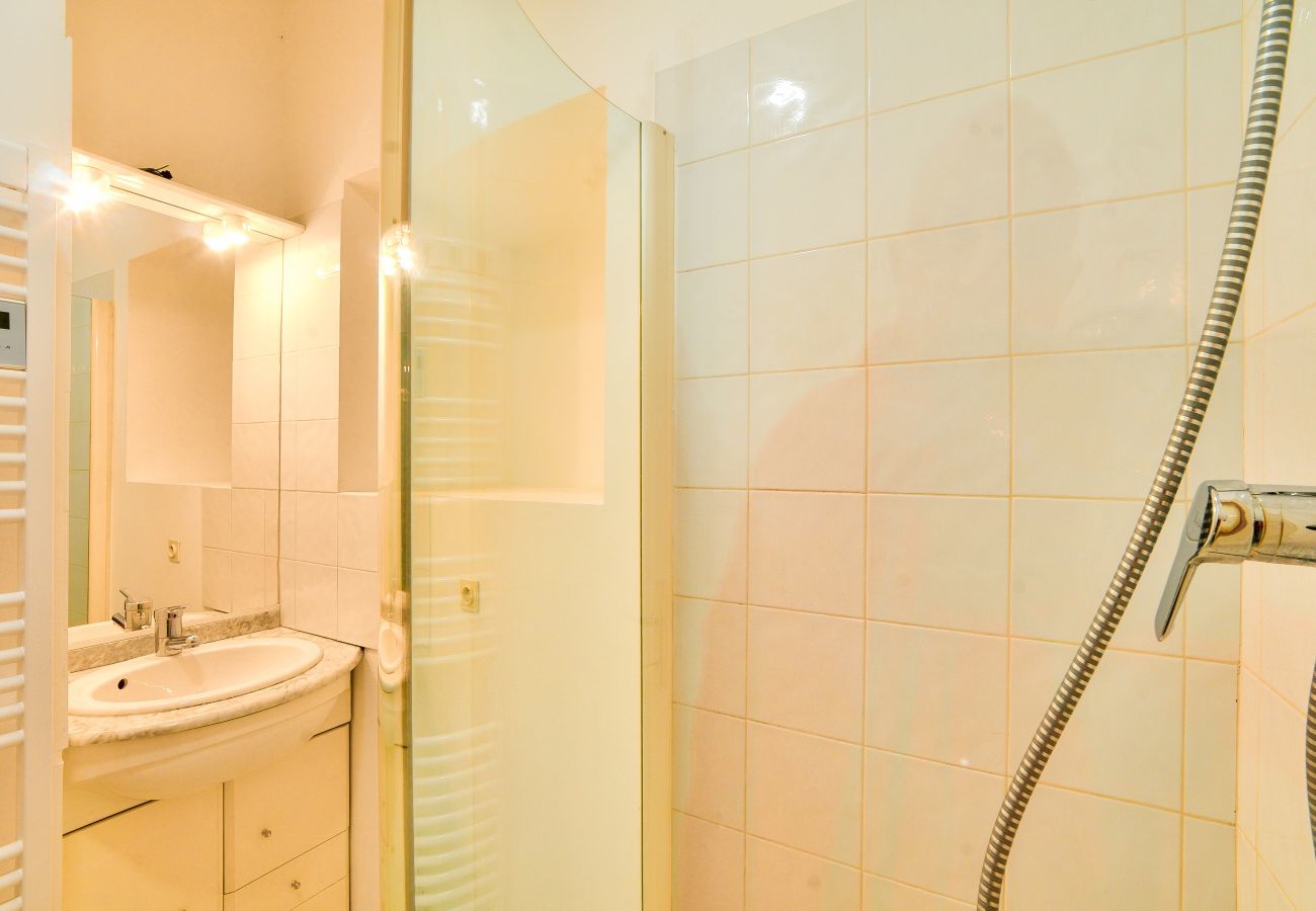 House in Montignac - Stone house with swimming pool and terrace for 6
