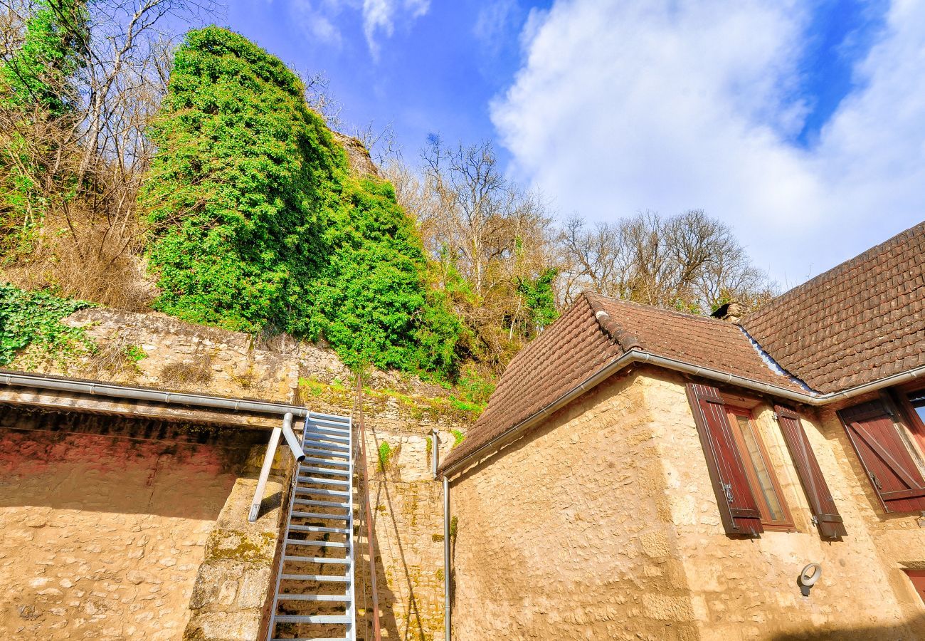 House in Montignac - Stone house with swimming pool and terrace for 6