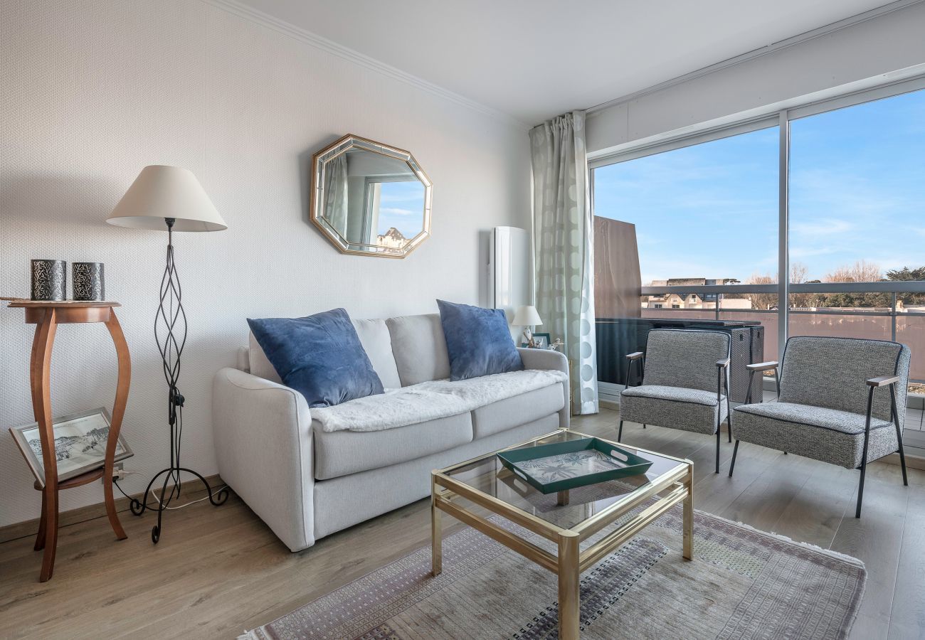 Apartment in La Baule-Escoublac - Flat for 2 adults and 1 child - View of the Port