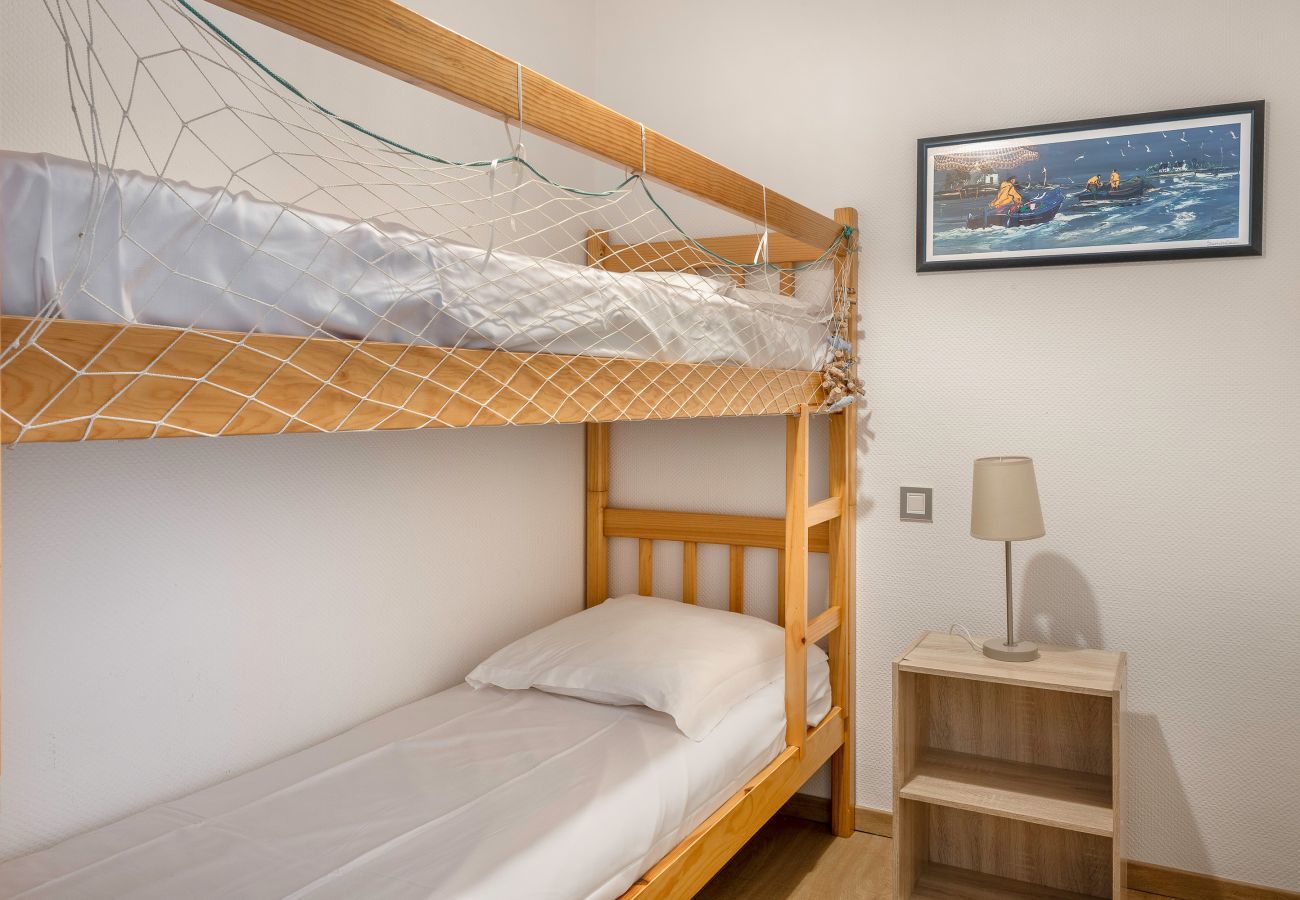 Apartment in La Baule-Escoublac - Flat for 2 adults and 1 child - View of the Port