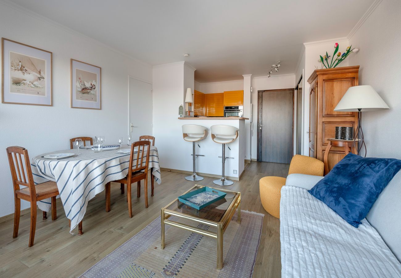 Apartment in La Baule-Escoublac - Flat for 2 adults and 1 child - View of the Port