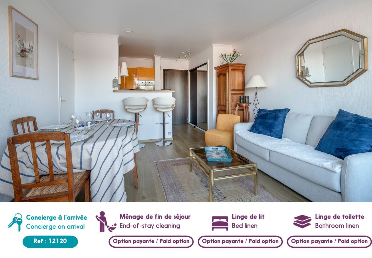 Apartment in La Baule-Escoublac - Flat for 2 adults and 1 child - View of the Port