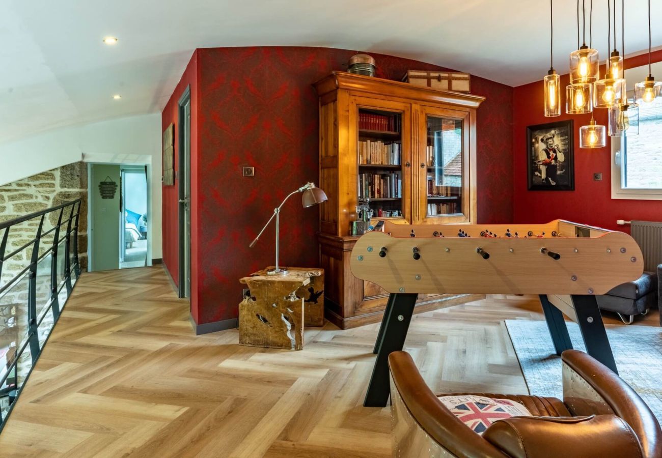 Villa in Guissény - Villa Ty Amor - Large garden and jacuzzi for 9
