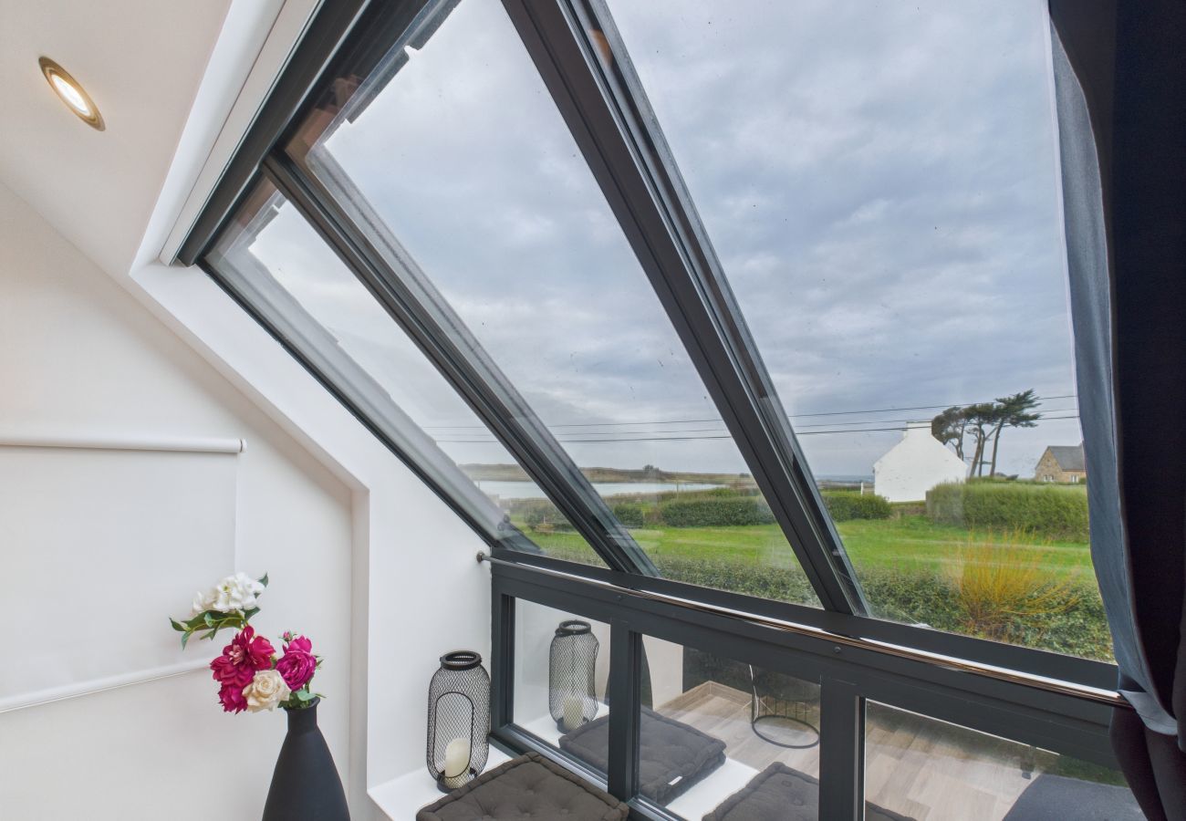 House in Plouguerneau - Ti Venan - House facing Ile Venan for 2 people