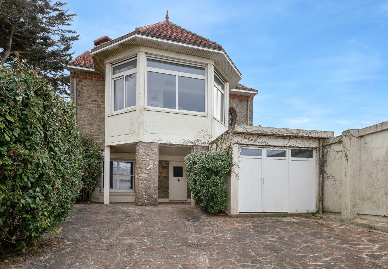 House in La Bernerie-en-Retz - House for 12 - Sea view - La Bernerie beach
