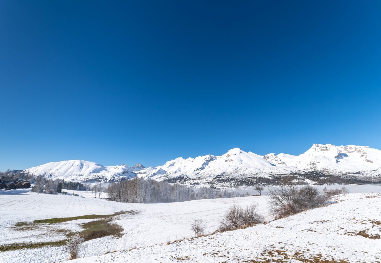 Apartment in Le Dévoluy - Apartment for 6 700m from the ski slopes