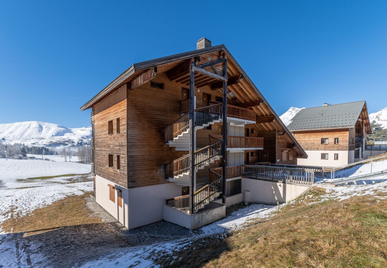 Apartment in Le Dévoluy - Apartment for 6 700m from the ski slopes