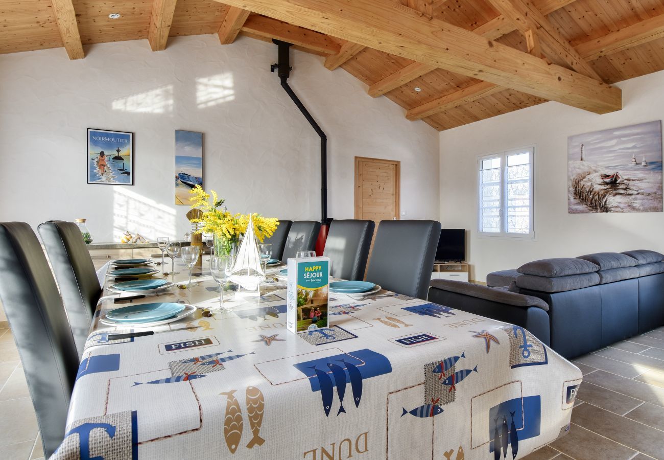 House in L'Epine - Pretty house in l'Epine with garden for 8 people